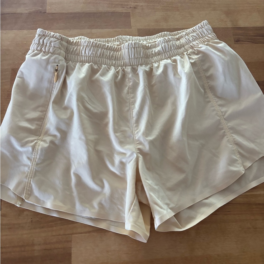 Athleta Cream Athletic Pull-On Shorts